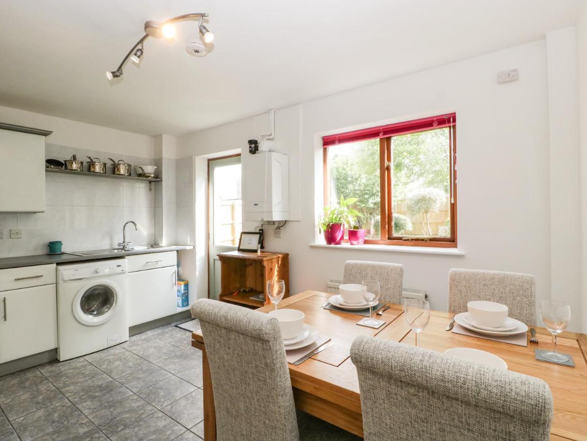 16 Mythern Meadow Bradford-On-Avon المظهر الخارجي الصورة