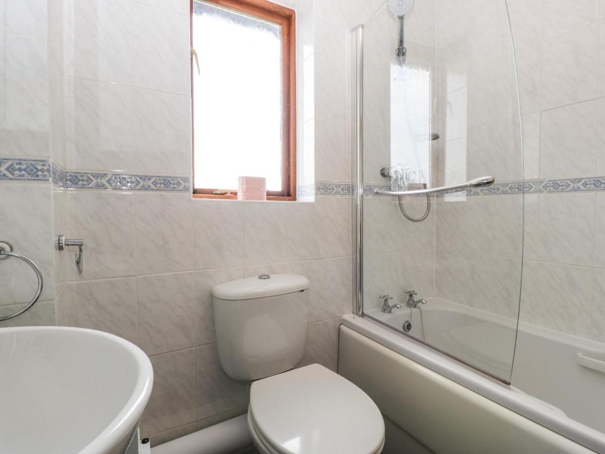 16 Mythern Meadow Bradford-On-Avon المظهر الخارجي الصورة